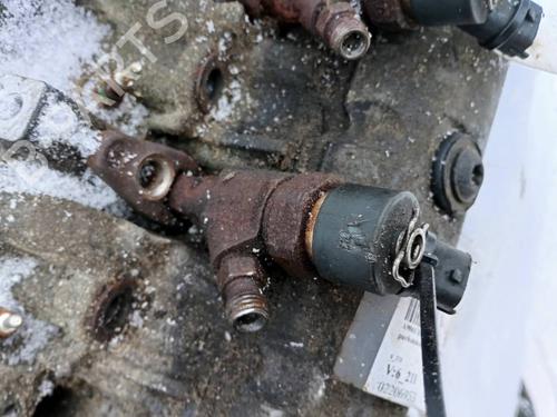 Used Injector Injector RENAULT TRAFIC II Bus (JL) 1.9 dCI 100 (JL0C, JL0K) (101 hp) 35147018 35147018