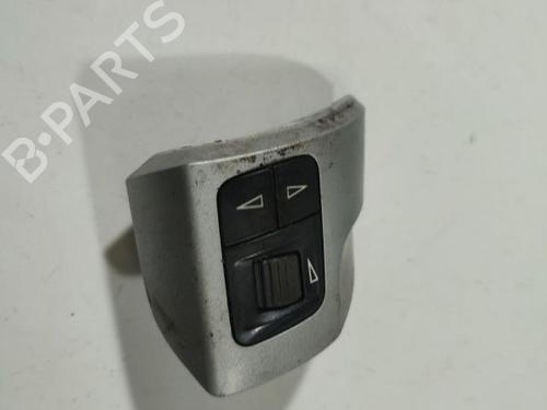 Used Steering wheel controls Steering wheel controls 34863123 34863123