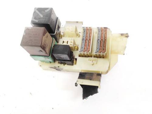 fuse-box-mitsubishi-space-star-mpv-dg_a-1998-1999-2000-2001-2002-2003-2004-32959586 main image