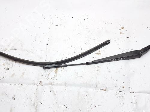 front-windshield-wiper-arm-volvo-xc90-i-275-2002-2003-2004-2005-2006-2007-2008-2009-2010-2011-2012-2013-2014-2015-33105324 main image