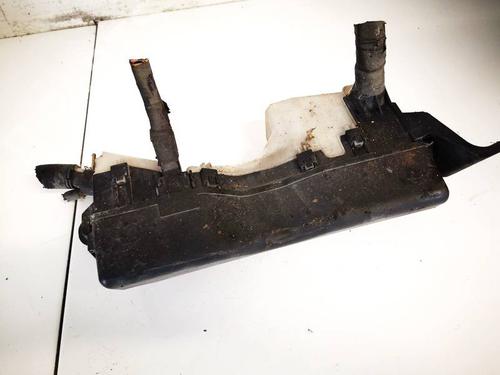 Used Fuse box Fuse box 32562818 32562818