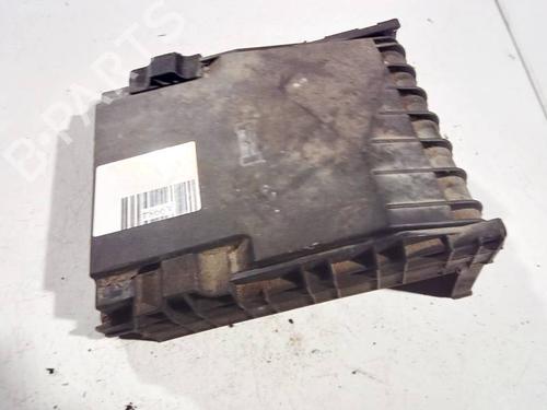 fuse-box-vw-caddy-iii-mpv-2kb-2kj-2cb-2cj-2004-2005-2006-2007-2008-2009-2010-2011-2012-2013-2014-2015-2016-32606433 main image