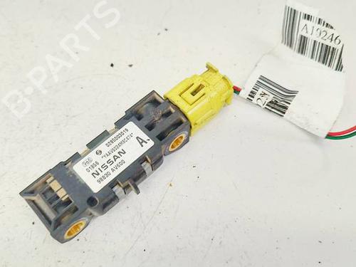 Used Electronic module NISSAN PRIMERA Hatchback (P12) 2.2 Di (126 hp) 32585156