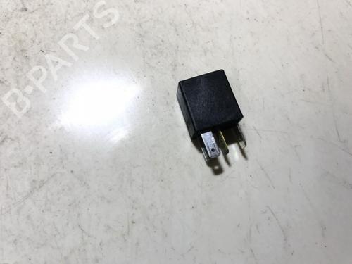 Used Electronic sensor Electronic sensor OPEL ASTRA G Hatchback (T98) 2.0 DTI 16V (F08, F48) (101 hp) 33515369 33515369