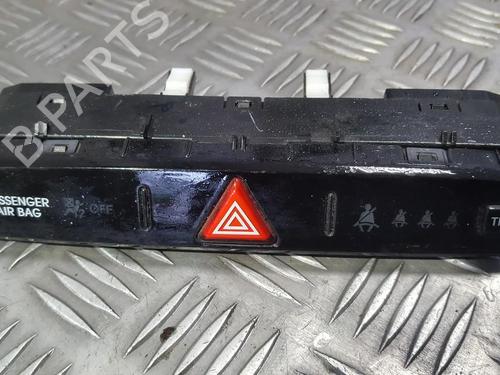 Used Warning switch Warning switch HYUNDAI i20 I (PB, PBT) 1.2 (86 hp) 35676908 35676908