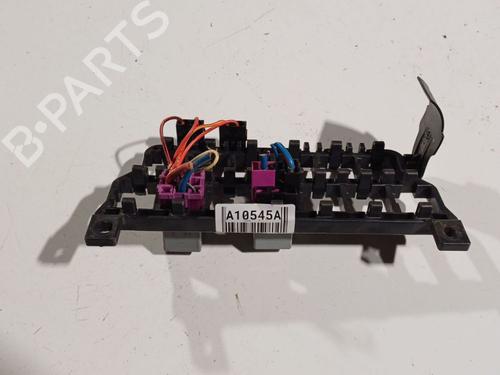 Used Fuse box VW BORA I (1J2) 1.9 TDI (101 hp) 32571685