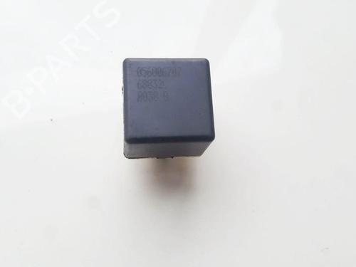 Used Electronic sensor Electronic sensor CHRYSLER VOYAGER / GRAND VOYAGER III (GS_, NS_) 2.4 i (151 hp) 33519256 33519256