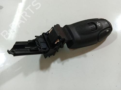 Used Steering wheel controls Steering wheel controls 34894520 34894520