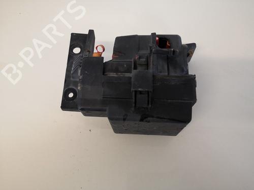 Used Fuse box Fuse box RENAULT MEGANE III Hatchback (BZ0/1_, B3_) 1.6 16V (BZ0H) (101 hp) 33064823 33064823