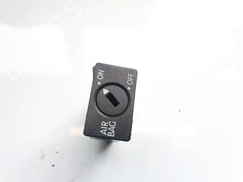 Used Switch Switch VW POLO V (6R1, 6C1) 1.2 TDI (75 hp) 33489047 33489047