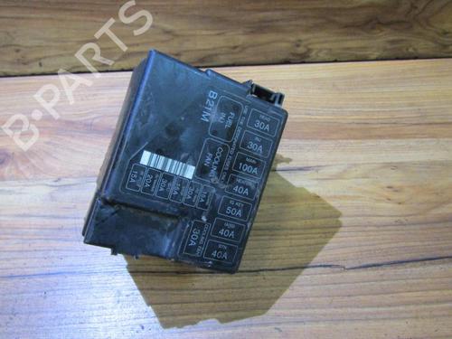 Used Fuse box Fuse box MAZDA 323 F V (BA) 1.5 16V (BA11) (88 hp) 33480567 33480567