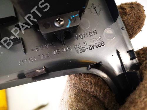 Switch MERCEDES-BENZ E-CLASS (W211) E 200 Kompressor (211.042) | BP32566115I30