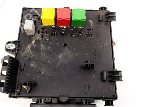 Used Fuse box Fuse box OPEL SIGNUM Hatchback (Z03) 1.9 CDTI (F48) (150 hp) 32941414 32941414