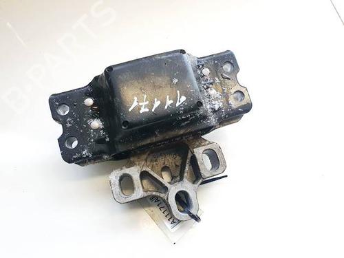 engine-mount-vw-passat-b6-3c2-2005-2006-2007-2008-2009-2010-2011-32971148 main image