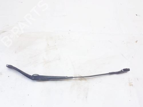 front-windshield-wiper-arm-volvo-v70-iii-135-2007-2008-2009-2010-2011-2012-2013-2014-2015-2016-33523960 main image