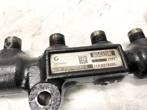 Injection rail VOLVO V50 (545) 2.0 D | BP35113276M98 - Image 4
