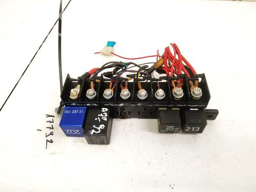 Used Fuse box AUDI A6 C4 (4A2) 2.5 TDI (140 hp) 32898978