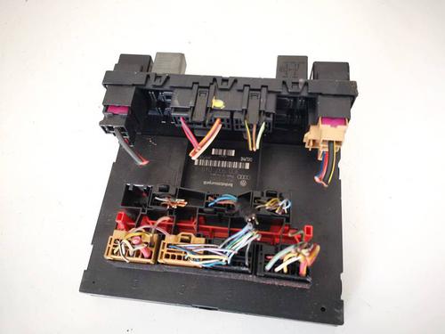 Used Fuse box Fuse box SKODA OCTAVIA II (1Z3) 1.9 TDI (105 hp) 32555391 32555391