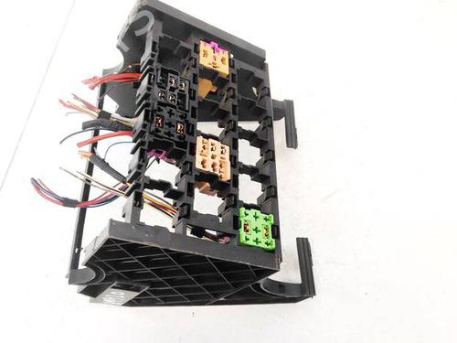 Used Fuse box Fuse box VW POLO V (6R1, 6C1) 1.4 (6R1) (85 hp) 32956592 32956592