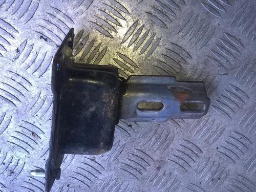 Used Engine mount Engine mount CITROËN C2 (JM_) 1.1 (60 hp) 33531300 33531300