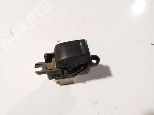 Used Switch Switch NISSAN ALMERA TINO (V10) 2.2 dCi (136 hp) 32571019 32571019