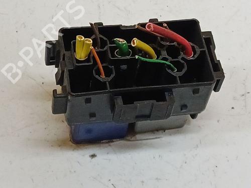 Fuse box RENAULT MEGANE III Hatchback (BZ0/1_, B3_) 1.9 dCi (BZ0N, BZ0J) | BP39701603E1 - Image 3