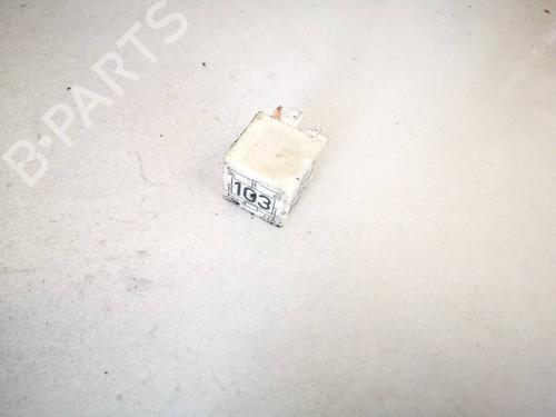 Used Electronic sensor Electronic sensor VW GOLF IV (1J1) 1.9 TDI (90 hp) 32950254 32950254