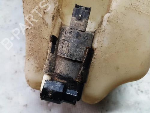 Used Washer pump Washer pump CITROËN C3 I (FC_, FN_) 1.4 HDi (68 hp) 35843038 35843038