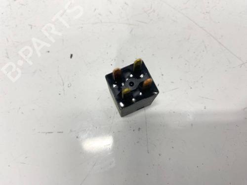 Electronic sensor MITSUBISHI OUTLANDER I (CU_W) 2.0 (CU2W) | BP32582428M84 - Image 6