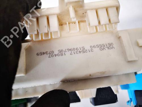 Fuse box VOLVO C30 (533) 1.6 D | BP32534661E1