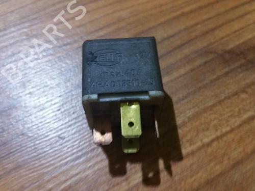 Used Electronic sensor Electronic sensor VW PASSAT B3/B4 Variant (3A5, 35I) 1.6 (72 hp) 33518874 33518874