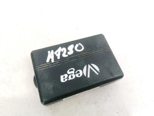 Used Electronic module Electronic module CHRYSLER VOYAGER IV (RG, RS) 2.8 CRD (150 hp) 32885837 32885837