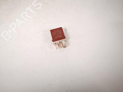 Used Electronic sensor Electronic sensor TOYOTA YARIS (_P9_) 1.0 VVT-i (KSP90_, KSP90R) (69 hp) 32895861 32895861