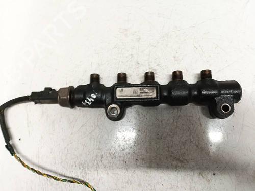 Used Injection rail Injection rail 34868551 34868551