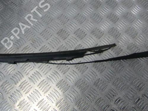 front-windshield-wiper-arm-nissan-pixo-ua0-2009-33494292 main image