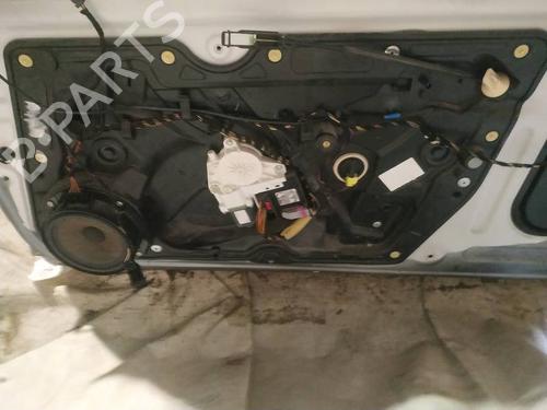 Used Front right window mechanism Front right window mechanism VW GOLF VI (5K1) 2.0 TDI (110 hp) 35281404 35281404