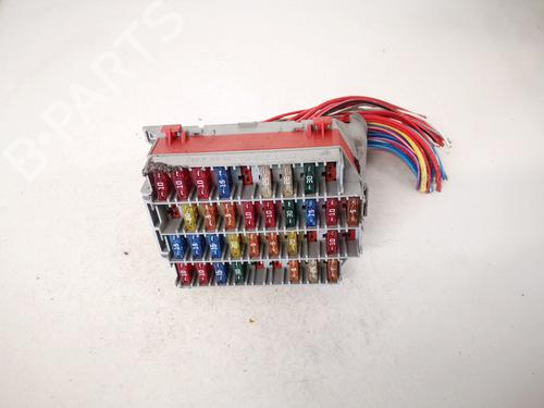 Used Fuse box Fuse box VOLVO V70 II (285) 2.5 TDI (140 hp) 32915767 32915767