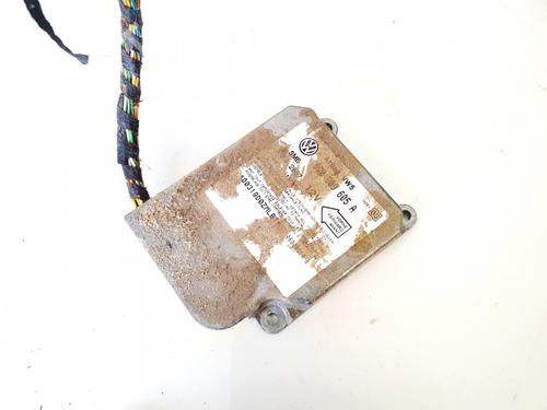 ecu-airbags-vw-golf-iv-1j1-1997-1998-1999-2000-2001-2002-2003-2004-2005-2006-2007-2008-32905338 main image