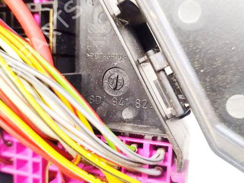Fuse box AUDI A4 B5 (8D2) 1.8 | BP32621437E1 - Image 3