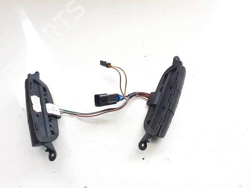 Used Steering wheel controls Steering wheel controls 36690169 36690169