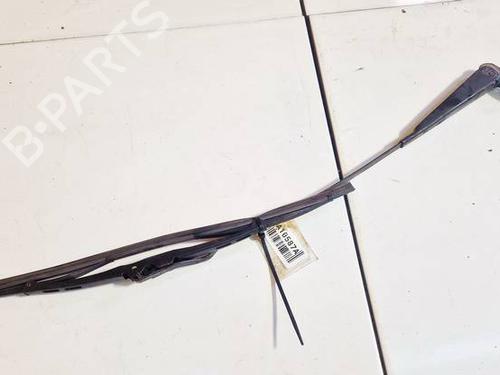 Used Front windshield wiper arm Front windshield wiper arm 32565694 32565694