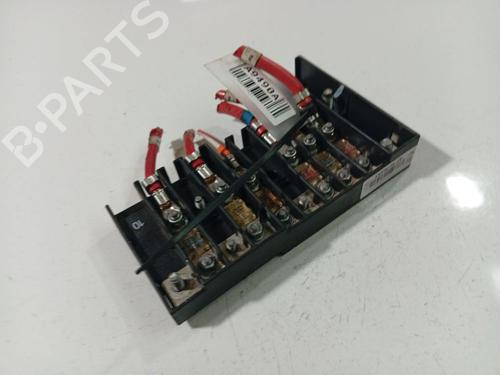 Used Fuse box Fuse box 38765120 38765120