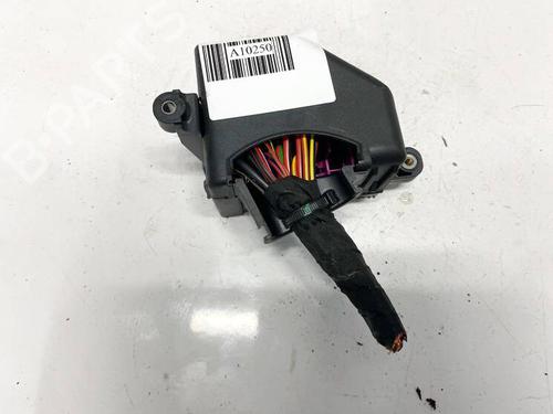 Fuse box VW PASSAT B6 (3C2) 2.0 TDI | BP32583261E1 - Image 2