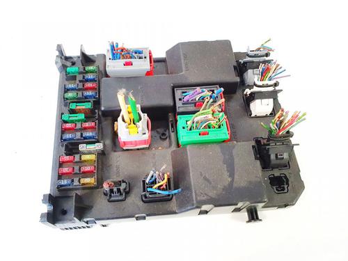 fuse-box-peugeot-307-3ac-2000-2001-2002-2003-2004-2005-2006-2007-2008-2009-2010-2011-2012-32915079 main image