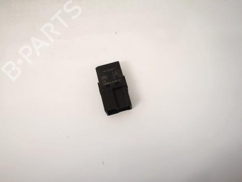 Used Electronic sensor Electronic sensor VOLVO V40 Estate (645) 1.9 DI (95 hp) 32885966 32885966