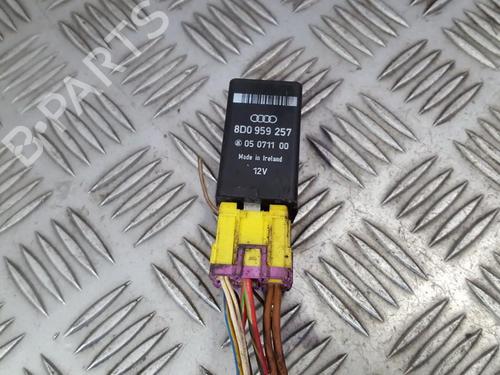 other-audi-a4-b5-8d2-1994-1995-1996-1997-1998-1999-2000-2001-33495838 main image