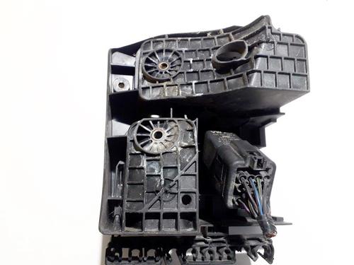 Used Fuse box Fuse box VW TOURAN (1T1, 1T2) 1.9 TDI (105 hp) 33521512 33521512