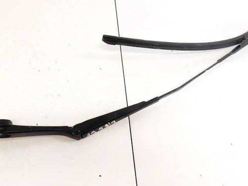 front-windshield-wiper-arm-ford-focus-iii-2010-2011-2012-2013-2014-2015-2016-2017-2018-2019-2020-32961038 main image