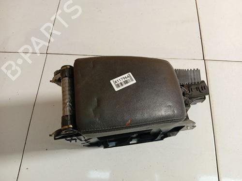 Used Armrest / Center console Armrest / Center console 39158868 39158868