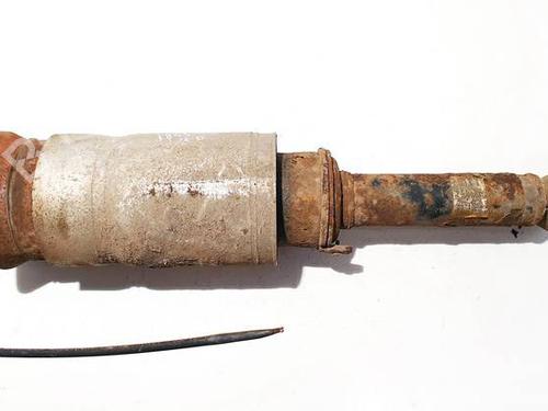Used Right front shock absorber Right front shock absorber LAND ROVER RANGE ROVER SPORT I (L320) 2.7 D 4x4 (190 hp) 35365594 35365594